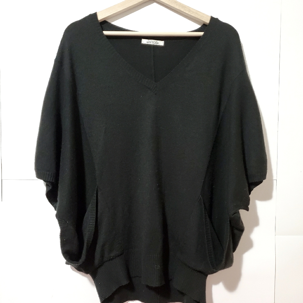 Nice Claup women sweater poncho, size L